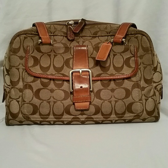 Coach Handbags - *Price Drop* Authentic Coach Small Purse