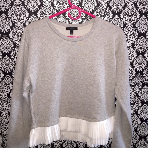 NWOT JCrew simple grey accordion pleat Top medium