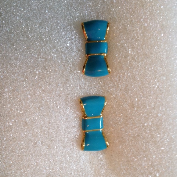 kate spade Jewelry - 🎀 Kate spades " take a bow" earrings🎀