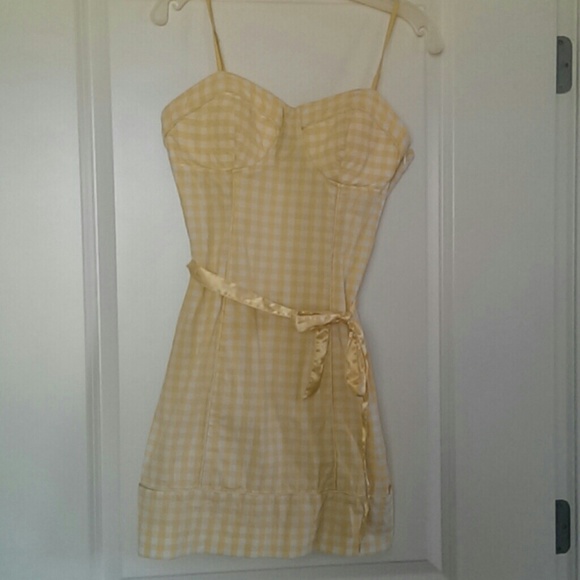 Guess yellow sun dress