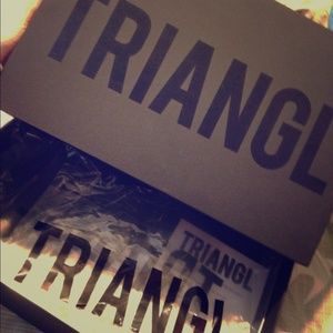 TRIANGL BOX