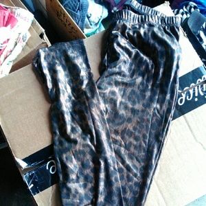 Forever 21 leggings size small