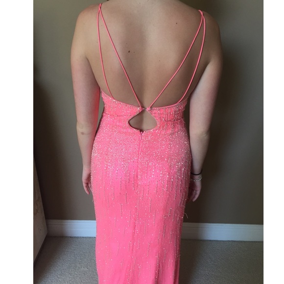 Prom dress - Picture 2 of 4