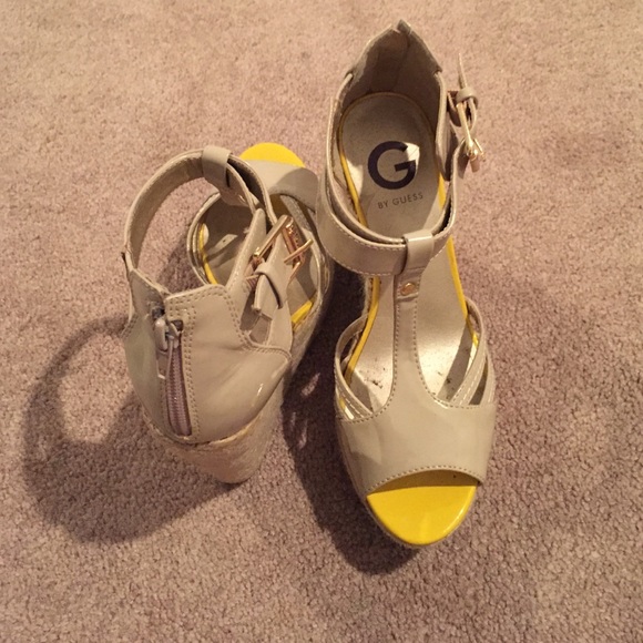 Guess wedges