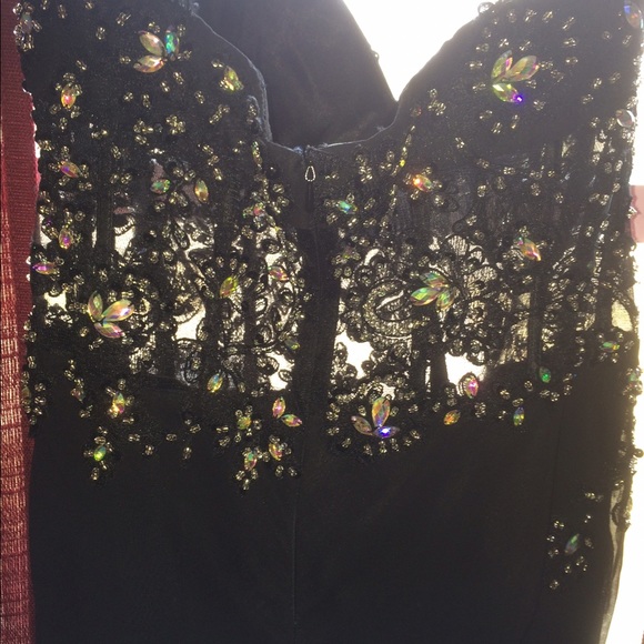 Dave & Johnny Prom Dress or Evening Gown - Picture 3 of 4