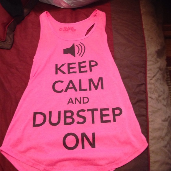 Pink party shirt "keep calm and dubstep on"