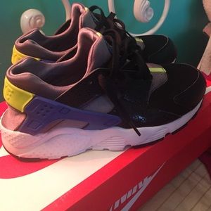 Air huaraches (gs)