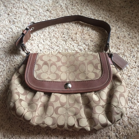 Authentic Coach shoulder bag - signature jacquard