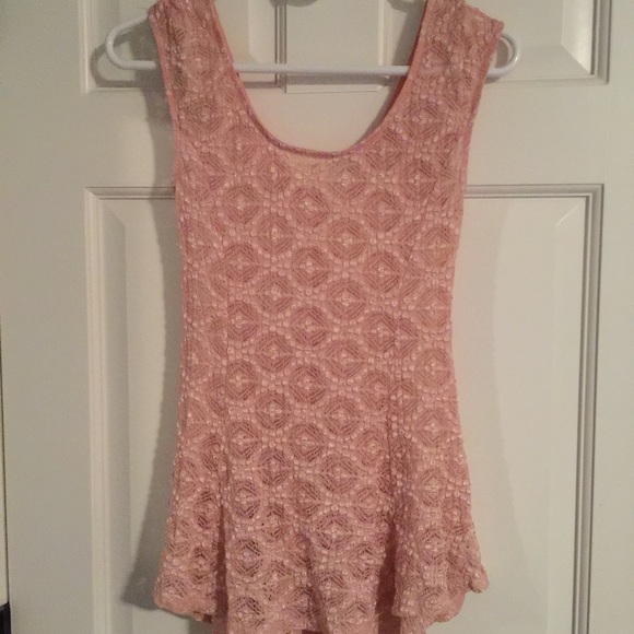 Light pink Lacey top size S