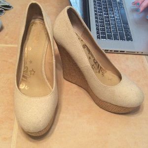 Beige wedges.
