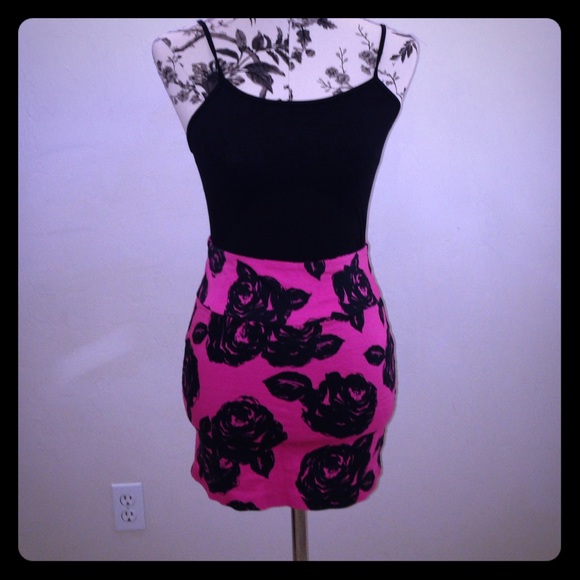 Hot pink printed high waist skirt