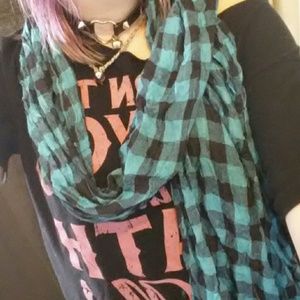 Blue and black chekered scarf new