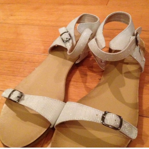 FP white glitter sandals size 6