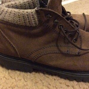Brown Hiking style boots