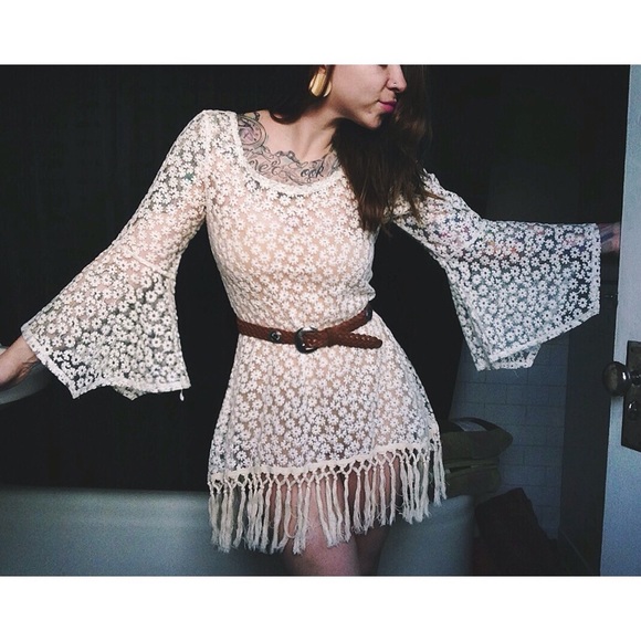 Vintage Dresses & Skirts - 70's Vintage Boho Lace Bell Sleeve Dress