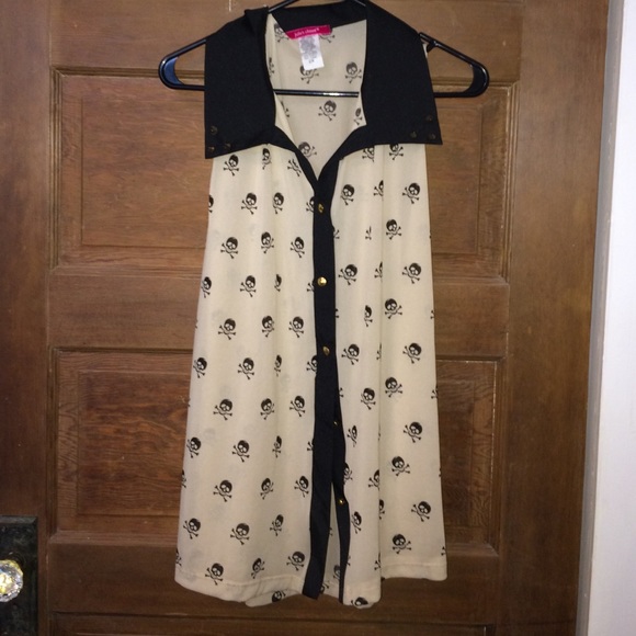 Skull studded tank.