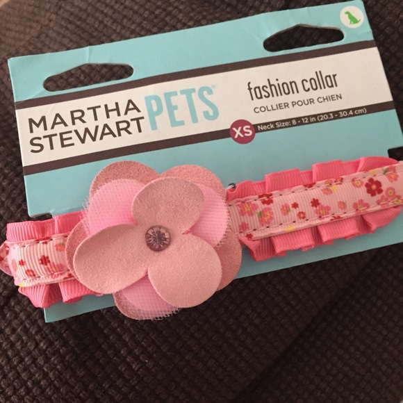 Martha Stewart Pets pink flower collar, sz XS