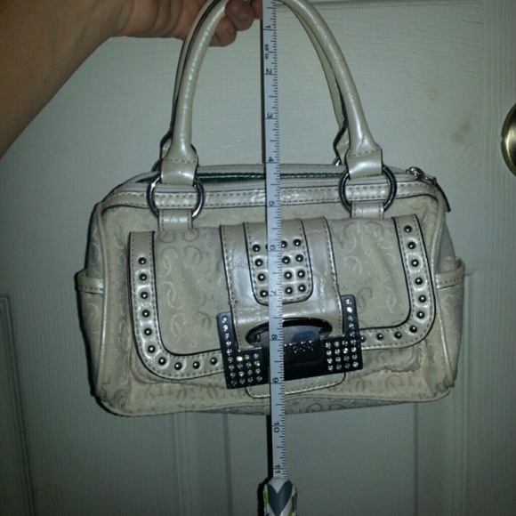 GUESS Purse - Picture 2 of 4