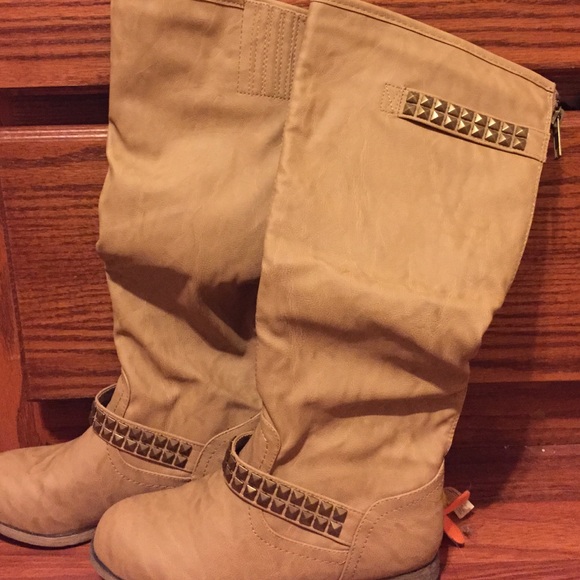 BRAND NEW studded boots