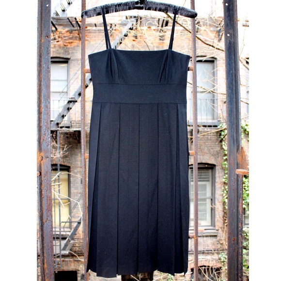 Theory Dresses & Skirts - Theory Pleated Black Dress