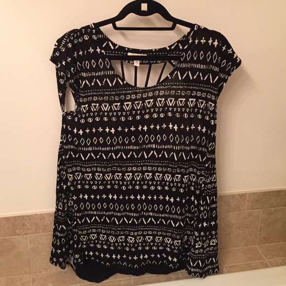 Open back Silence and Noise Top