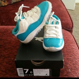 Jordan Aqua 11s