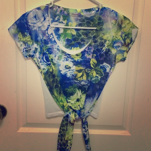 Floral crop top
