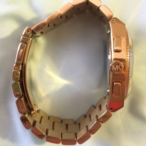 MANS MICHAEL KORS WATCH! - Picture 2 of 4