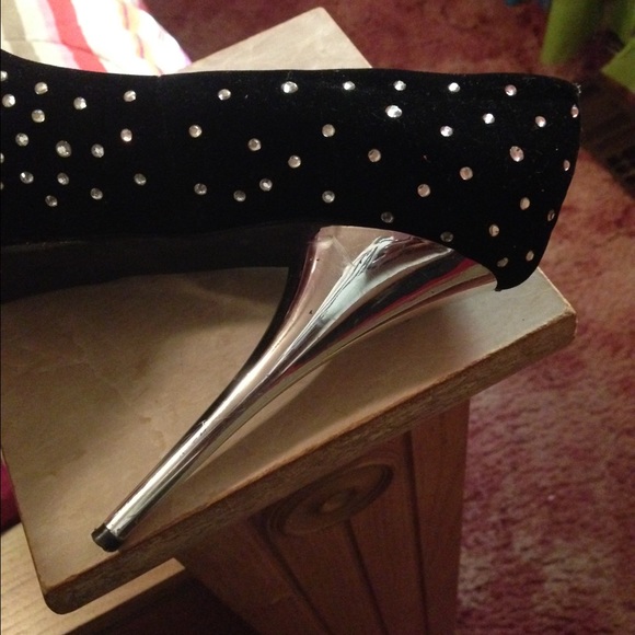 Size 11 Rhinestone heels .... - Picture 3 of 3