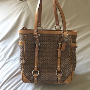 Authentic coach bucket style bag