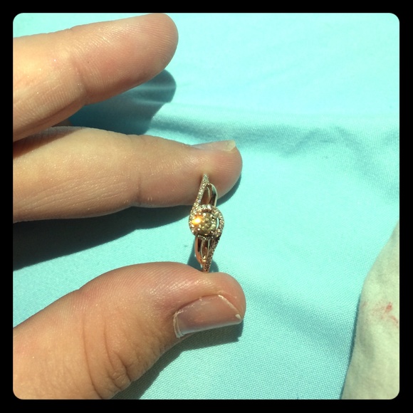 ZALES PROMISE/ENGAGMENT RING! - Picture 1 of 2