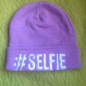 Selfie beanie
