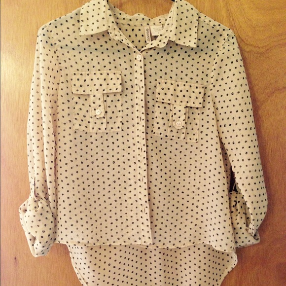 High low polkadot top - Picture 1 of 1