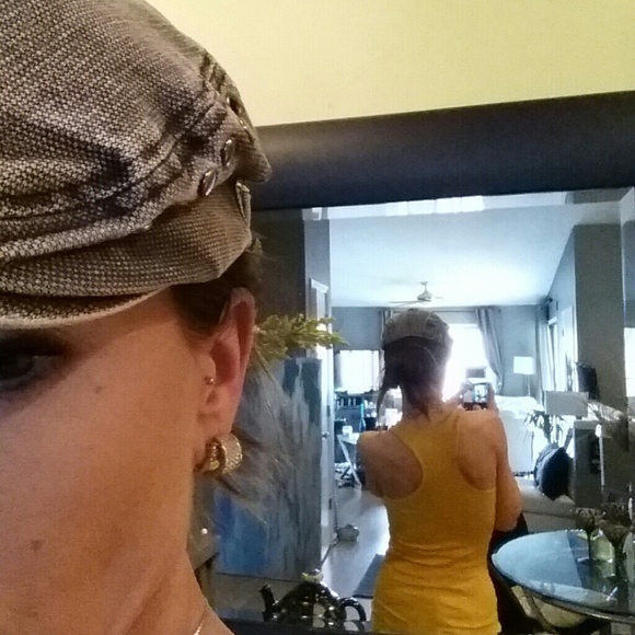 NWOT yellow racer back tank & cross necklace! - Picture 3 of 4