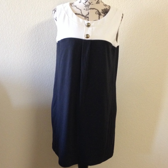 Color block black and white dress