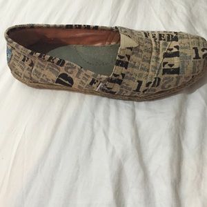 Toms sz 10