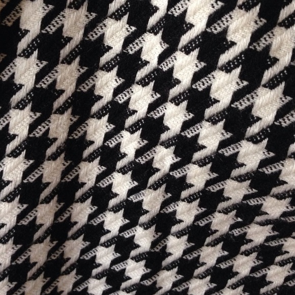 Houndstooth dress - Picture 3 of 3