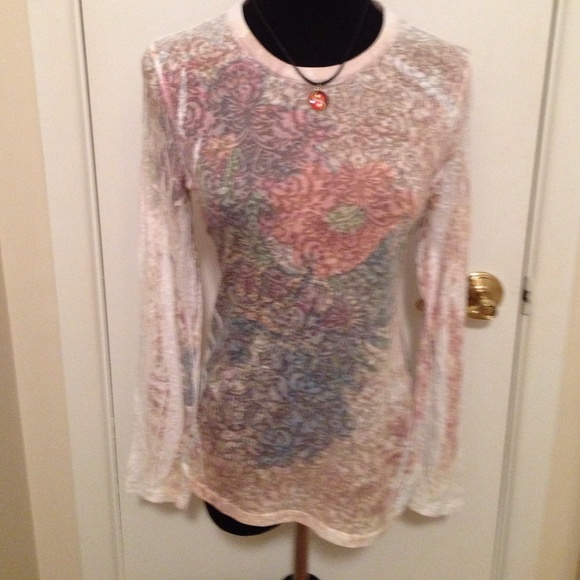 Multicolored long sleeve t shit