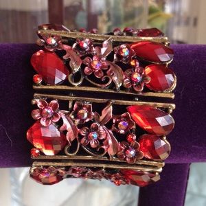 💎💃💎Gorgeous Vintage Style Cuff Bracelet