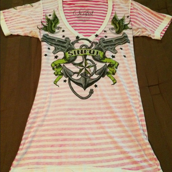 Sinful by affliction sparrow anchor top M