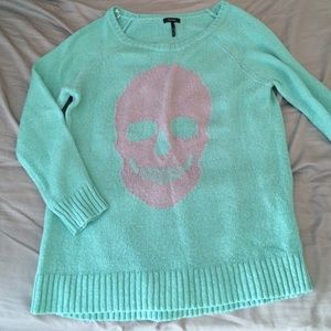 Nollie cozy skull sweater