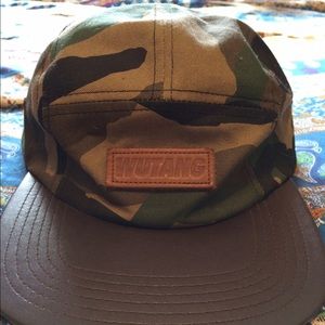 Wutang five panel hat.