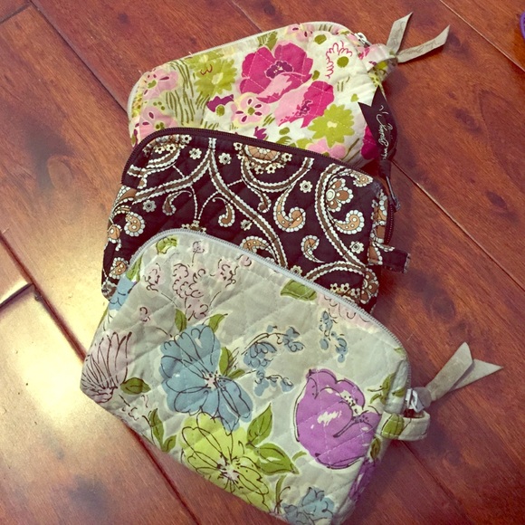 3 medium Vera Bradley bags