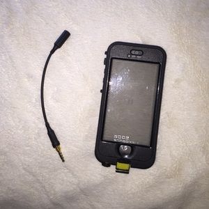 iPhone 5, 5s nude life proof case