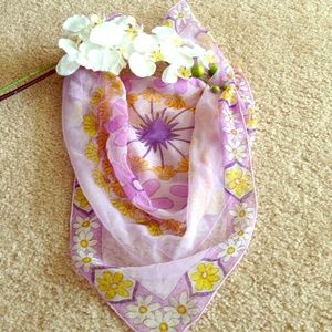 💯% chiffon scarf perfect spring colors