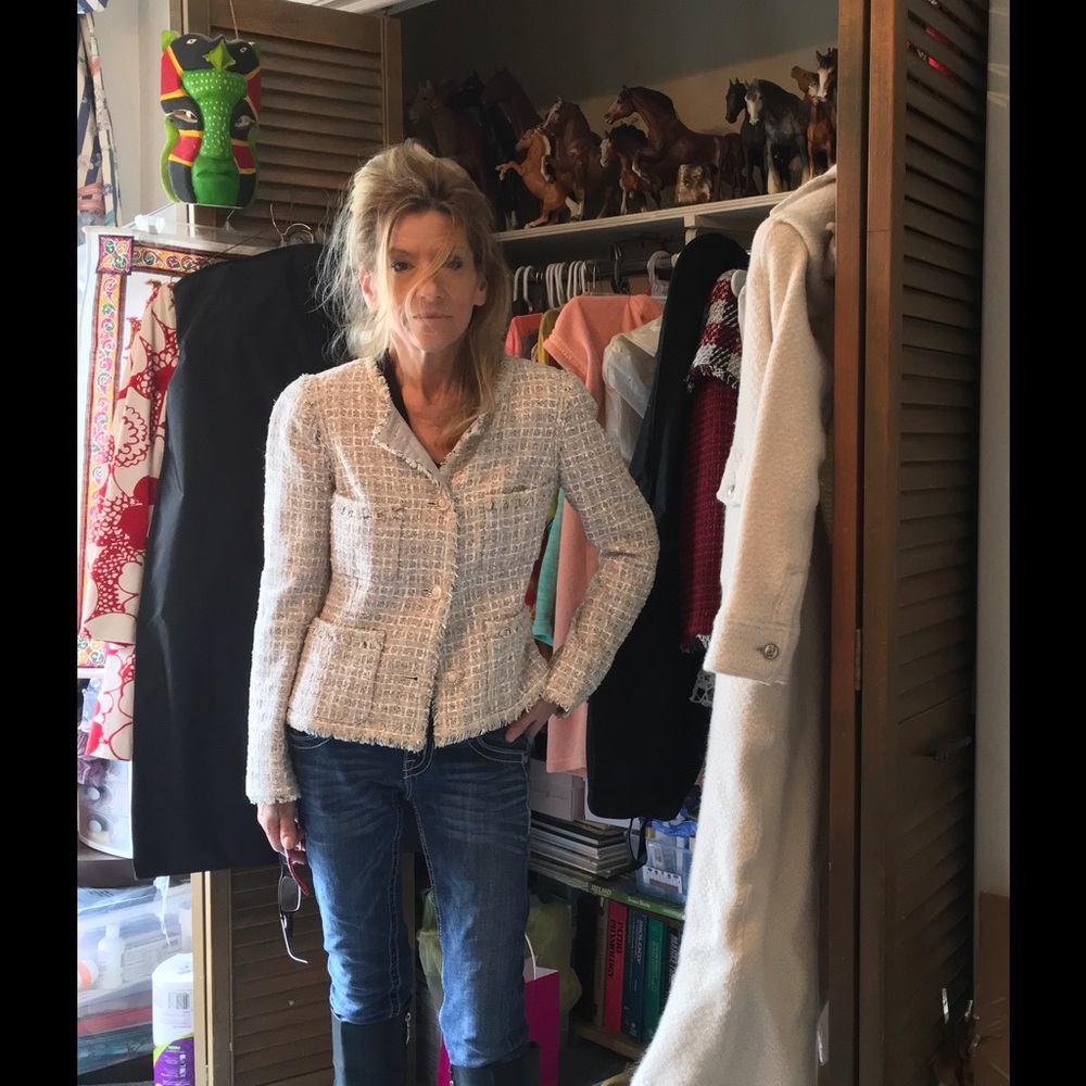 Chanel jacket and skirt sz 36 fall 04 collection