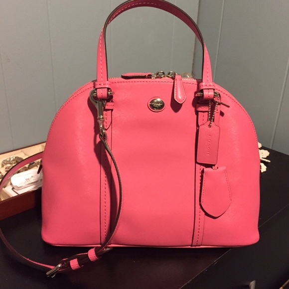 Authentic NWOT Coach Purse