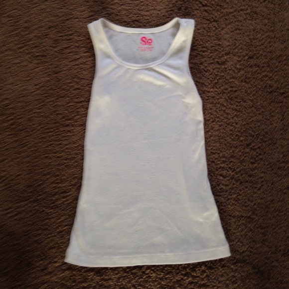 White tank top