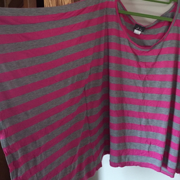 Funky top - Picture 2 of 2