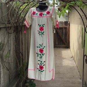Vintage Mexican linen/cotton dress